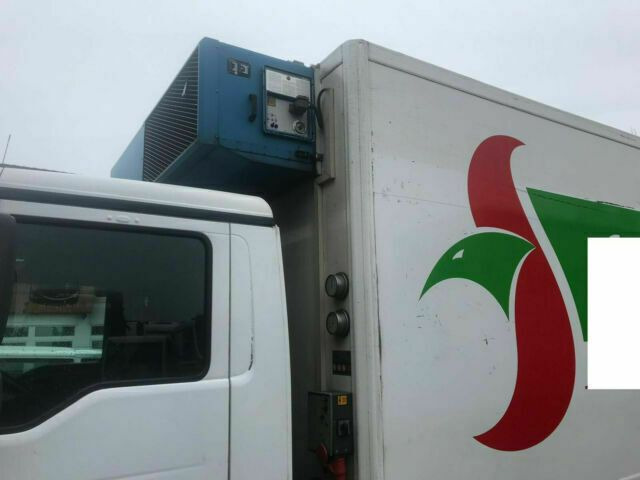 Refrigerated truck MAN TGL 12.240 LBW Trennwand Tür Klima: picture 9