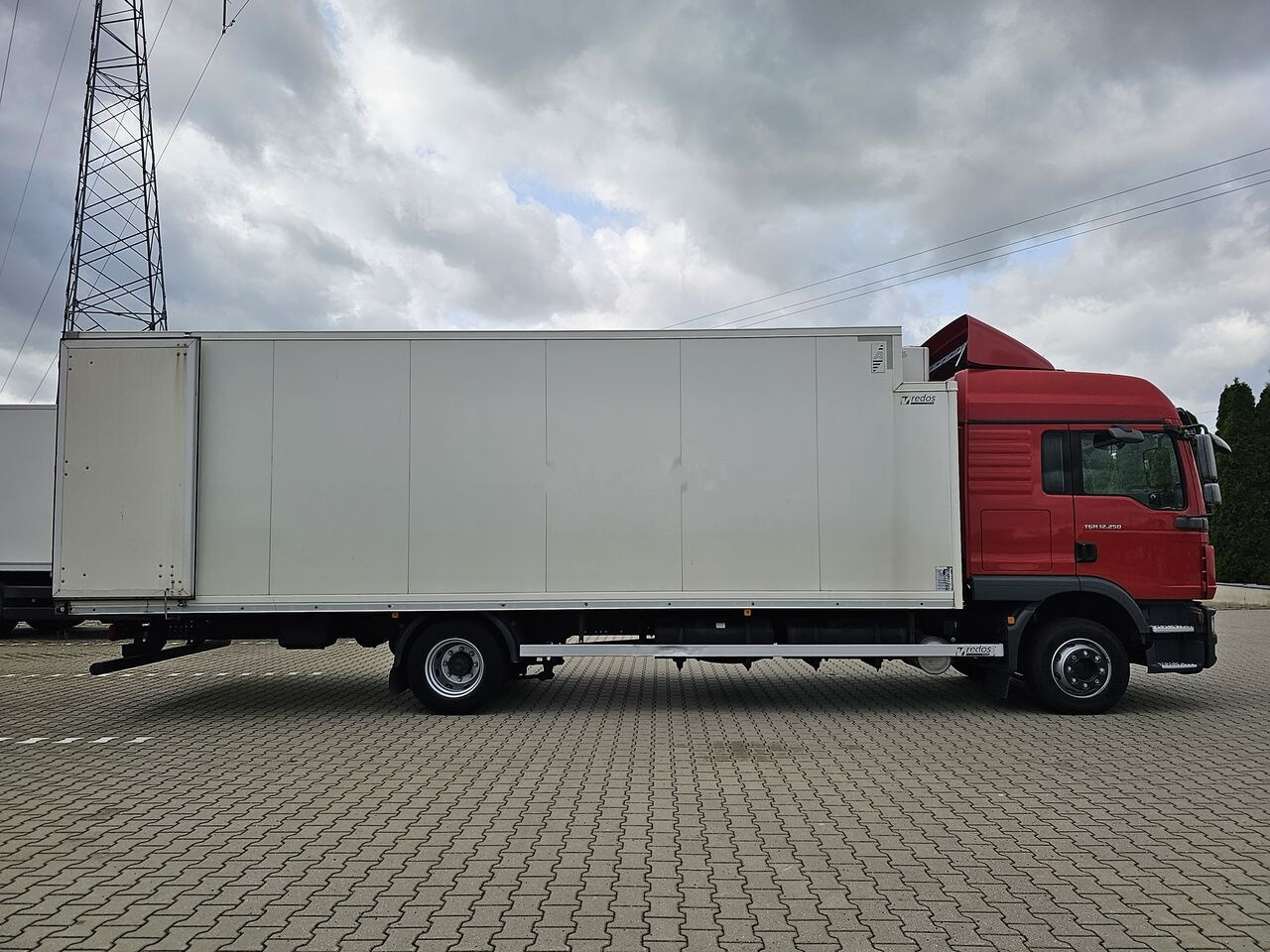 Refrigerated truck MAN TGM 12.250: picture 6