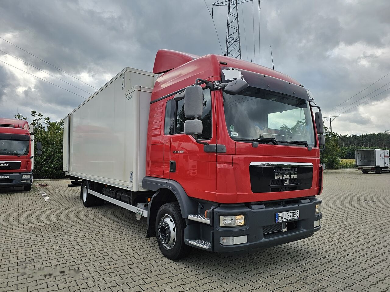 Refrigerated truck MAN TGM 12.250: picture 5