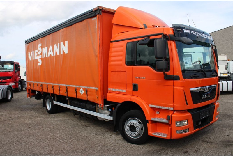 Curtain side truck MAN TGM 12.250 + EURO 6 + manual + LIFT + BE apk 18-05-2024: picture 2
