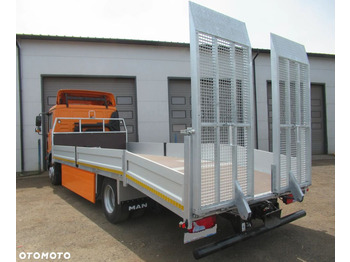 Car transporter truck MAN TGM 15.250