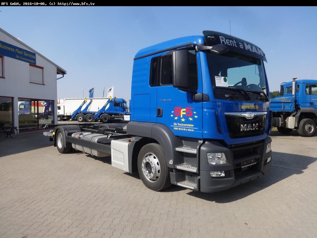 Container transporter/ Swap body truck MAN TGS 18.440 4x2 LL-U Euro 6, Wechselsystem, LBW,: picture 2