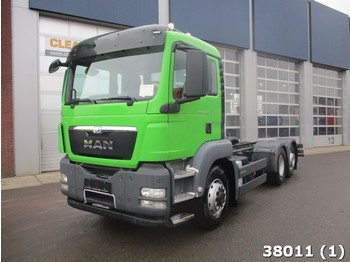 Cab chassis truck MAN TGS 26.440 6x4H Euro 5: picture 1