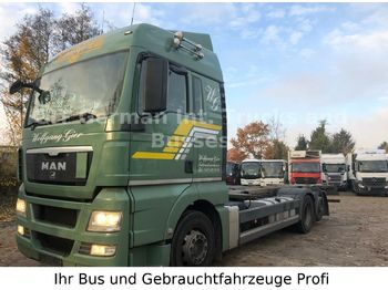Container transporter/ Swap body truck MAN TGX 26.400 Euro 5 EEV BDF 6x2 (26.440): picture 1