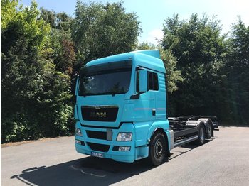 Container transporter/ Swap body truck MAN TGX 26.440 6x2 LLW BDF: picture 1