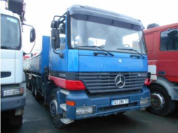 Tipper, Crane truck Mercedes Actros 3335: picture 1