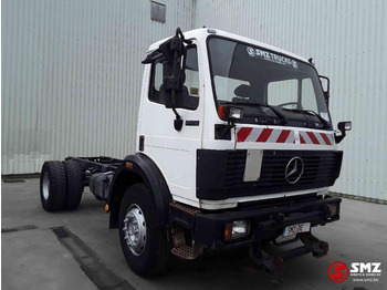 Cab chassis truck MERCEDES-BENZ