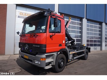 Hook lift truck Mercedes-Benz 1831 Only 32.145 km!: picture 1