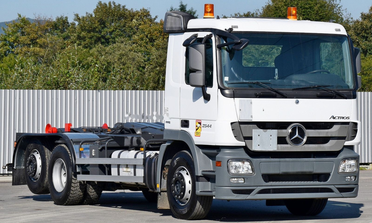 Leasing of Mercedes-Benz ACTROS 2544 Mercedes-Benz ACTROS 2544: picture 4