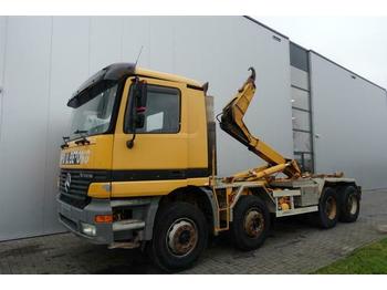 Cab chassis truck Mercedes-Benz ACTROS 3243 8X4 HOOK EPS FULL STEEL HUB REDUCTIO: picture 1