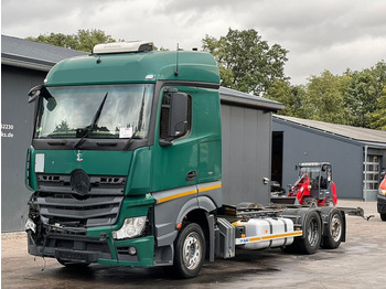 Container transporter/ Swap body truck Mercedes-Benz Actros 2536L 6x2 EU6 Retarder  Liftachse: picture 1
