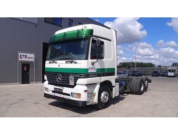 Cab chassis truck Mercedes-Benz Actros 2543 (FRONT STEEL / 6X2 / V6): picture 1