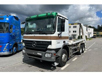 Skip loader truck MERCEDES-BENZ Actros 2636