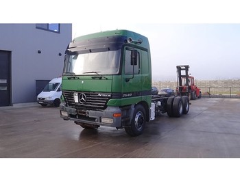 Cab chassis truck Mercedes-Benz Actros 2640 (BIG AXLE / MANUAL GEARBOX / 6X4 / 10 TIRES): picture 1