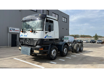 Cab chassis truck MERCEDES-BENZ Actros 3240