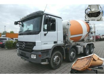 Container transporter/ Swap body truck Mercedes-Benz Actros 3241 B 8x4  Wechselfahrgestell Mulde+Misc: picture 1