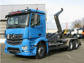 Hook lift truck Mercedes-Benz Antos 2643 L 6x4 Abrollkipper Meiller RK 20.70: picture 1