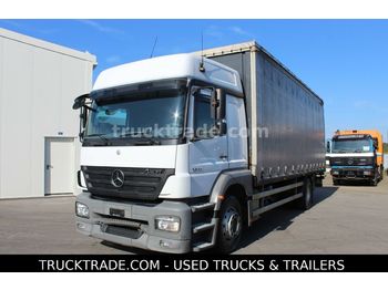 Curtain side truck Mercedes-Benz Axor 1833 4x2 Hebebühne: picture 1