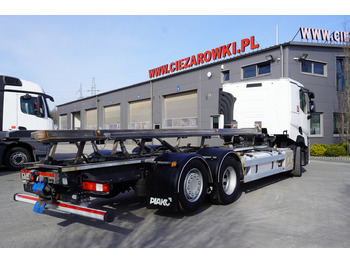 Cab chassis truck RENAULT T520 DTI 13 E6 BDF Piako / 6×2 / 290 thousand km / steering axle: picture 3