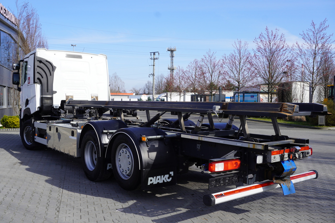 Cab chassis truck RENAULT T520 DTI 13 E6 BDF Piako / 6×2 / 290 thousand km / steering axle: picture 4
