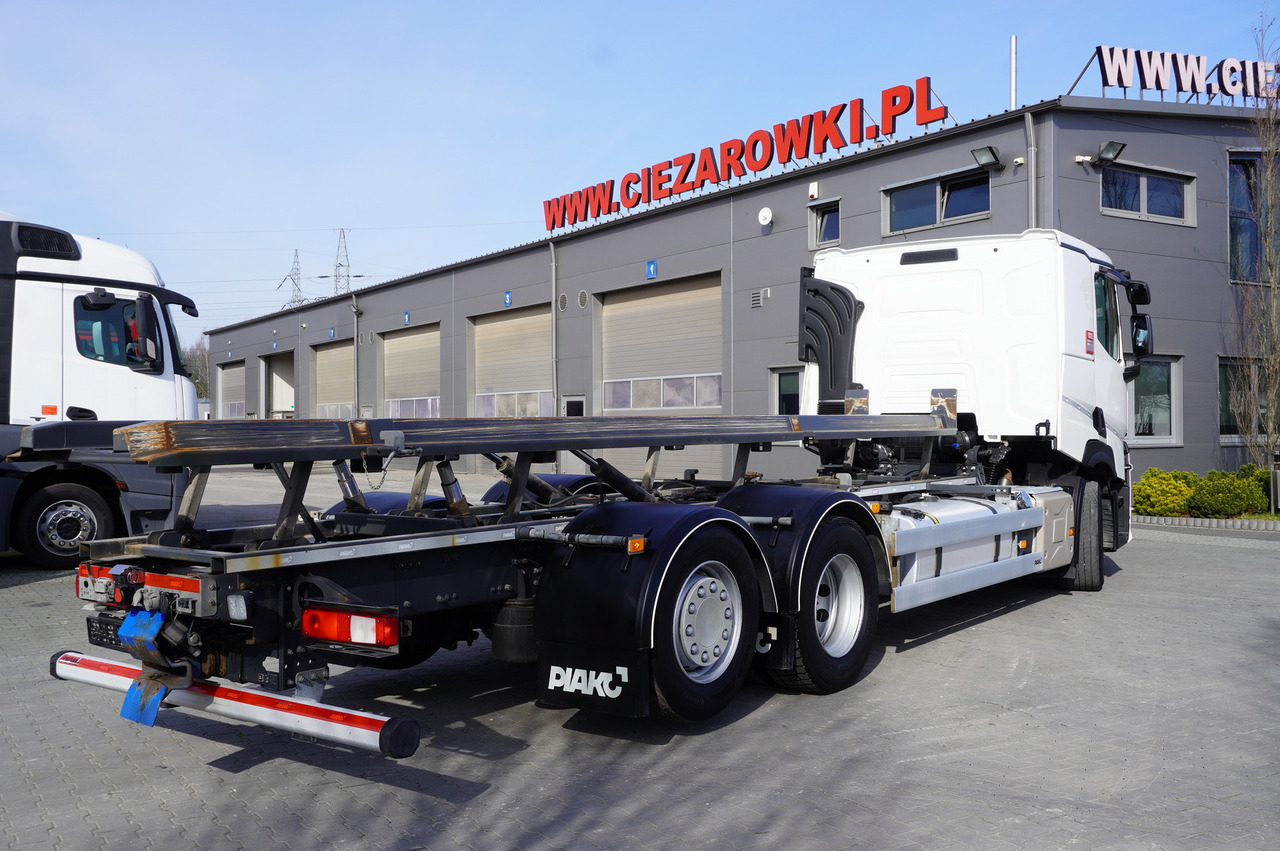 Cab chassis truck RENAULT T520 DTI 13 E6 BDF Piako / 6×2 / 290 thousand km / steering axle: picture 3
