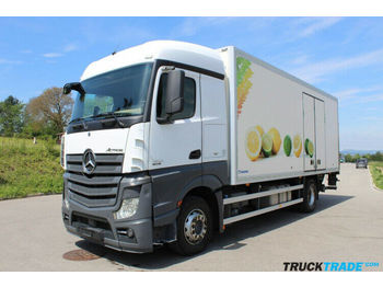 Refrigerator truck Mercedes-Benz 1842 Kühlkasten mit Hebebühne