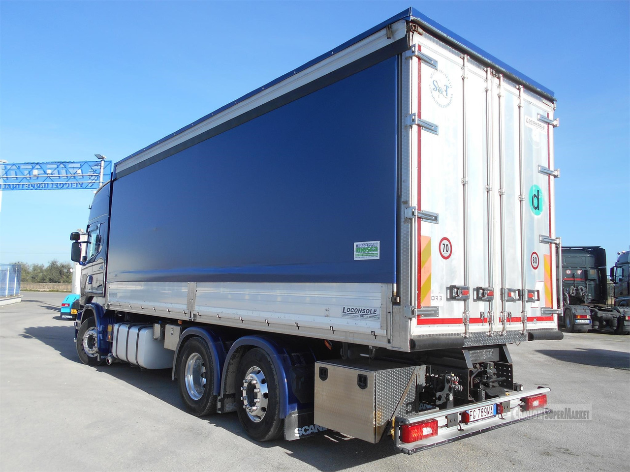Curtain side truck SCANIA R580: picture 4