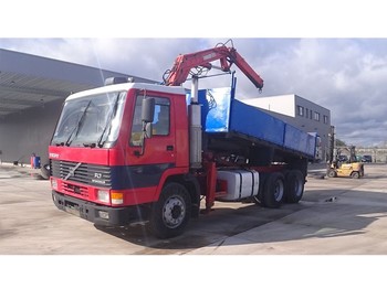 Tipper Volvo FL 7 - 230 (STEEL SUSPENSION / MANUAL PUMP / WITH CRANE)