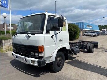 Cab chassis truck Toyota HINO FULL STEEL SPRING MANUAL: picture 1
