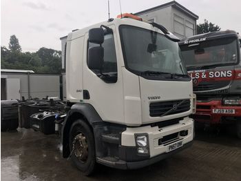 Cab chassis truck VOLVO FL240: picture 1