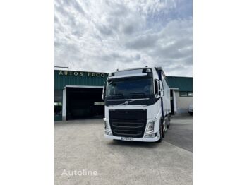 Curtain side truck VOLVO