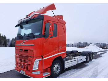 Cab chassis truck VOLVO FH13