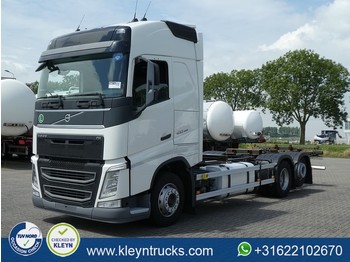 Container transporter/ Swap body truck Volvo FH 460 6x2 2x tank d13k460: picture 1