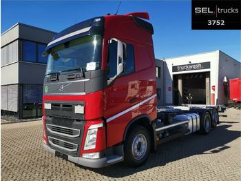 Container transporter/ Swap body truck Volvo FH 500 / Liftachse/ I-Shift Dual Clutch / German: picture 1