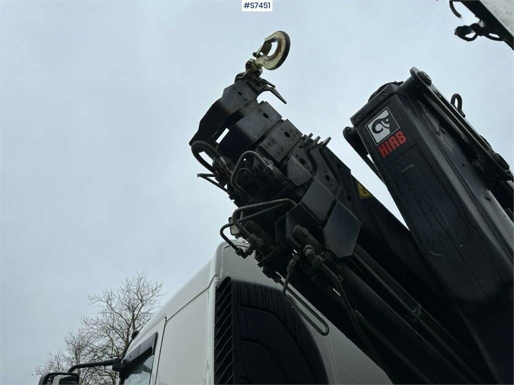 Dropside/ Flatbed truck, Crane truck Volvo FL 280 4x2 Crane truck with HIAB XS 144 E-5 crane: picture 9