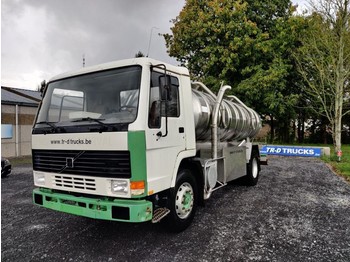 Tanker truck for transportation of milk Volvo FL 7 230hp-manual pump-full steel-tank in stainless steel: picture 1