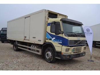Box truck Volvo FM7: picture 1