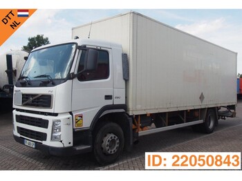 Box truck VOLVO FM9 260