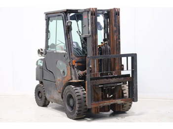 Mitsubishi FG30NT - LPG forklift: picture 1
