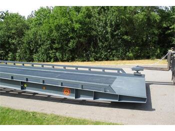 BEAR 10.0 Udlejning  - Loading ramp: picture 3