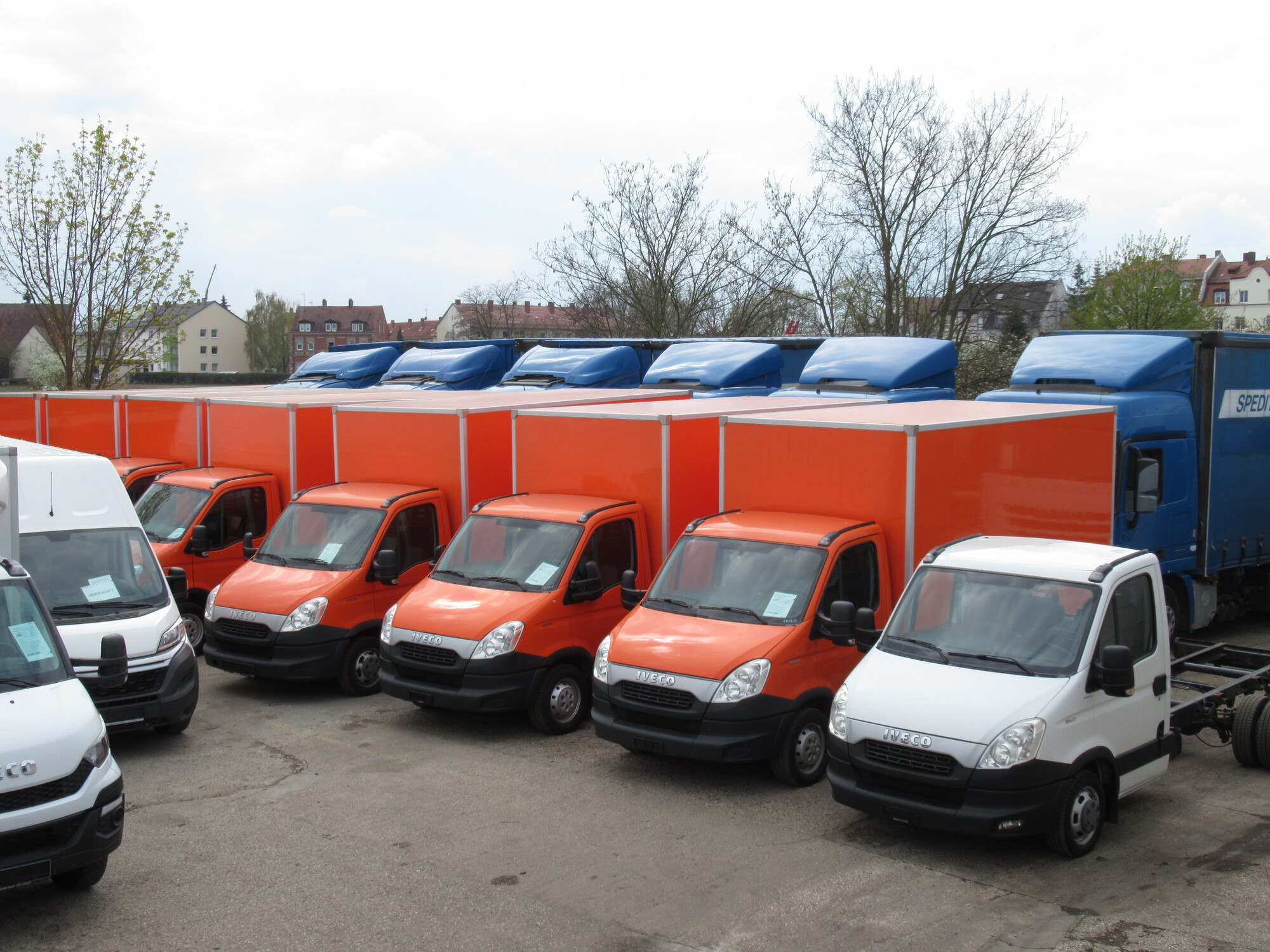 AutoStratis - vehicles for sale undefined: picture 2