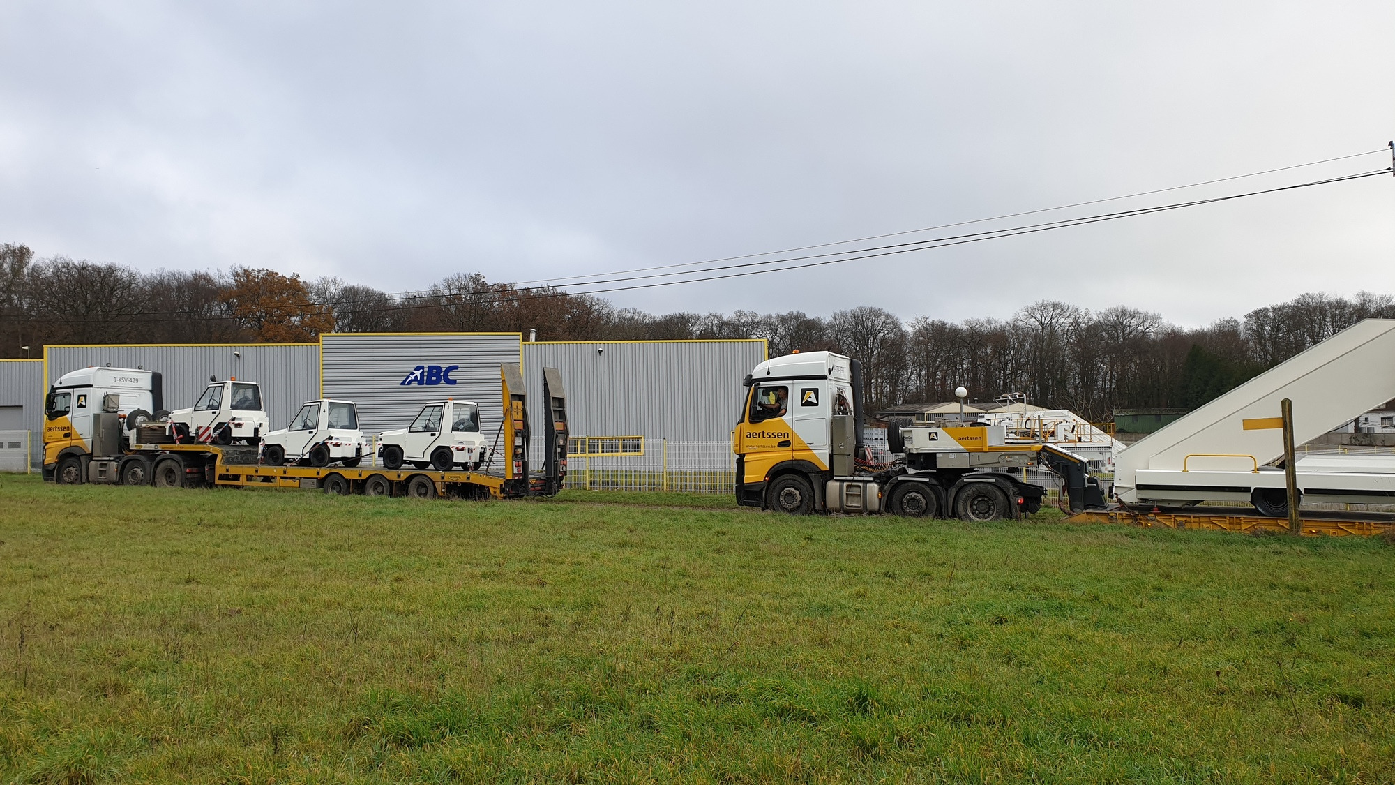 Air Business GSE - Ground support equipment HOBART undefined: picture 1