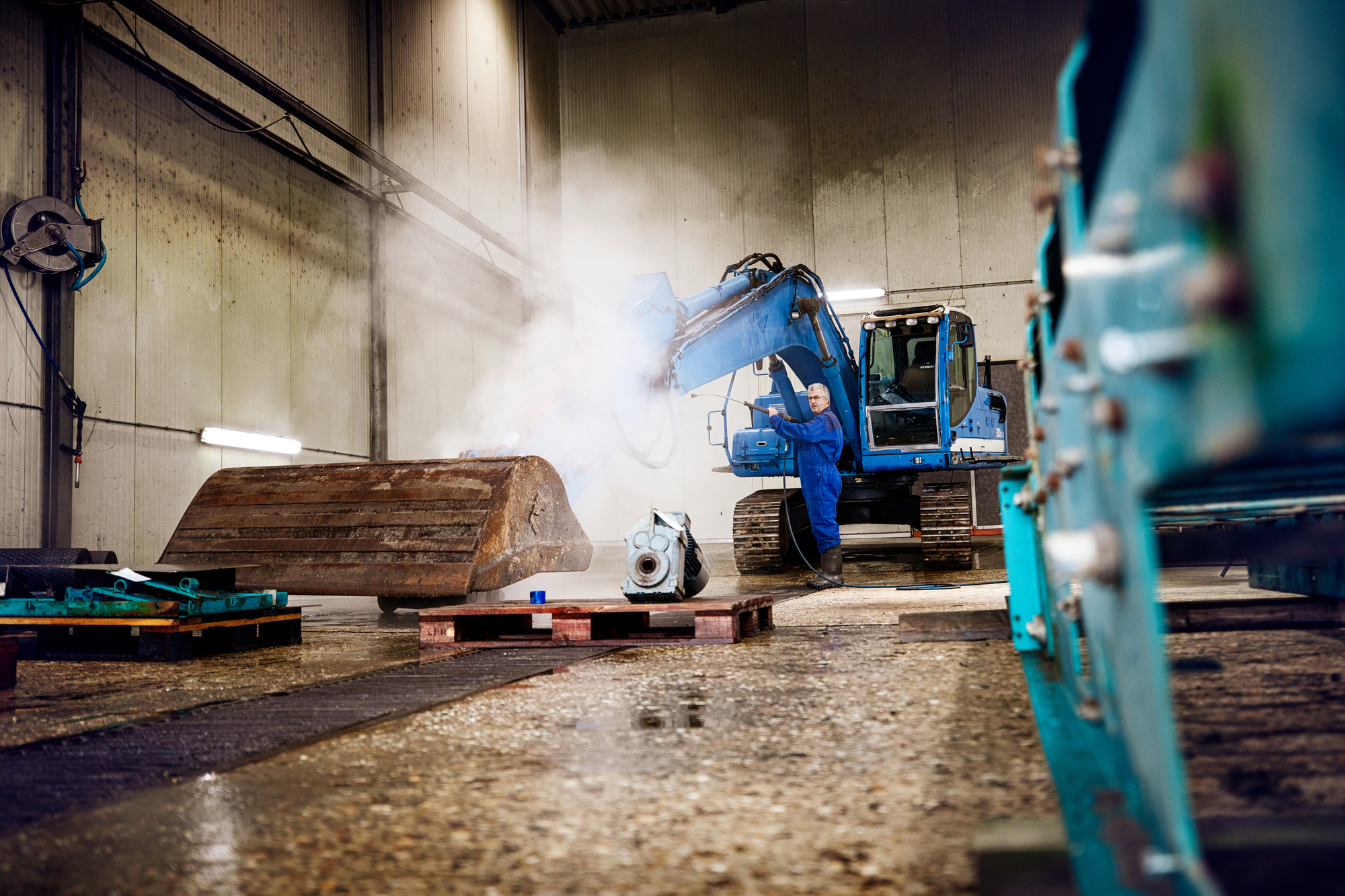 PRIMA Equipment B.V. - Construction machinery KOMATSU undefined: picture 2