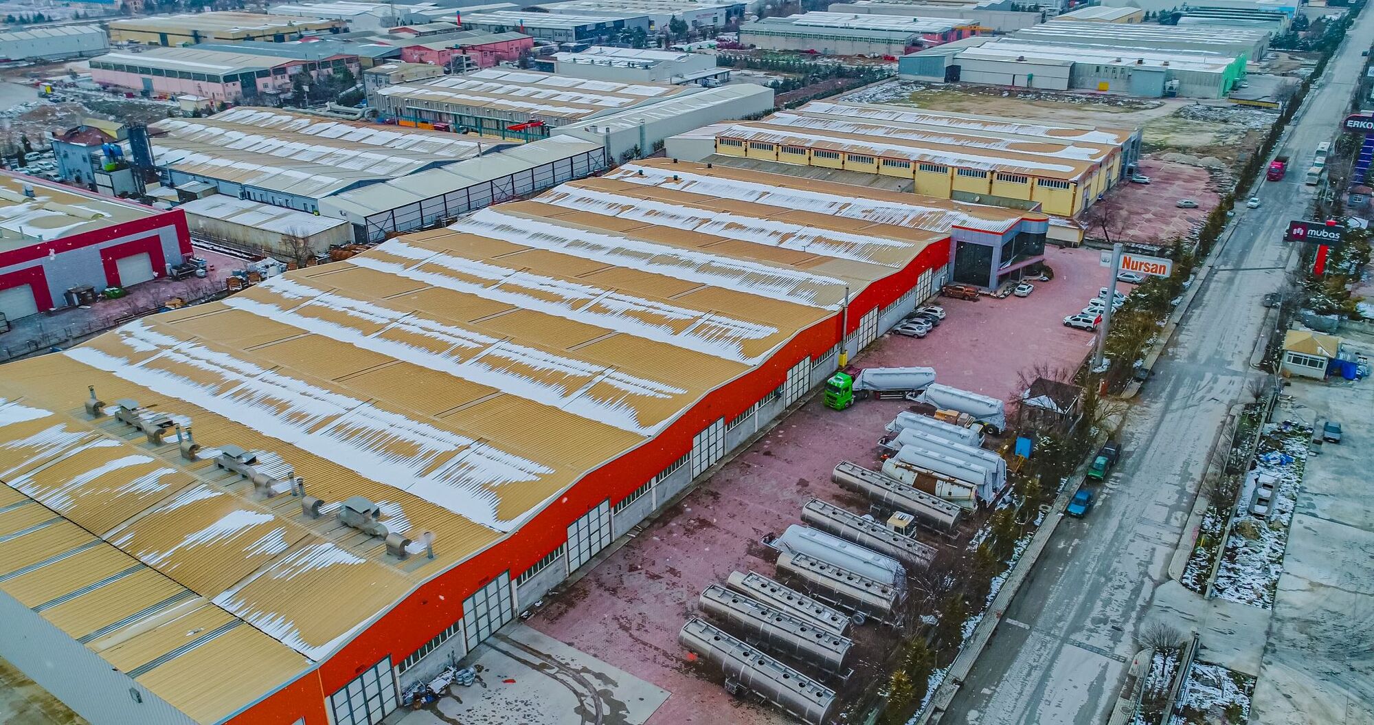 Nursan Trailer undefined: picture 2