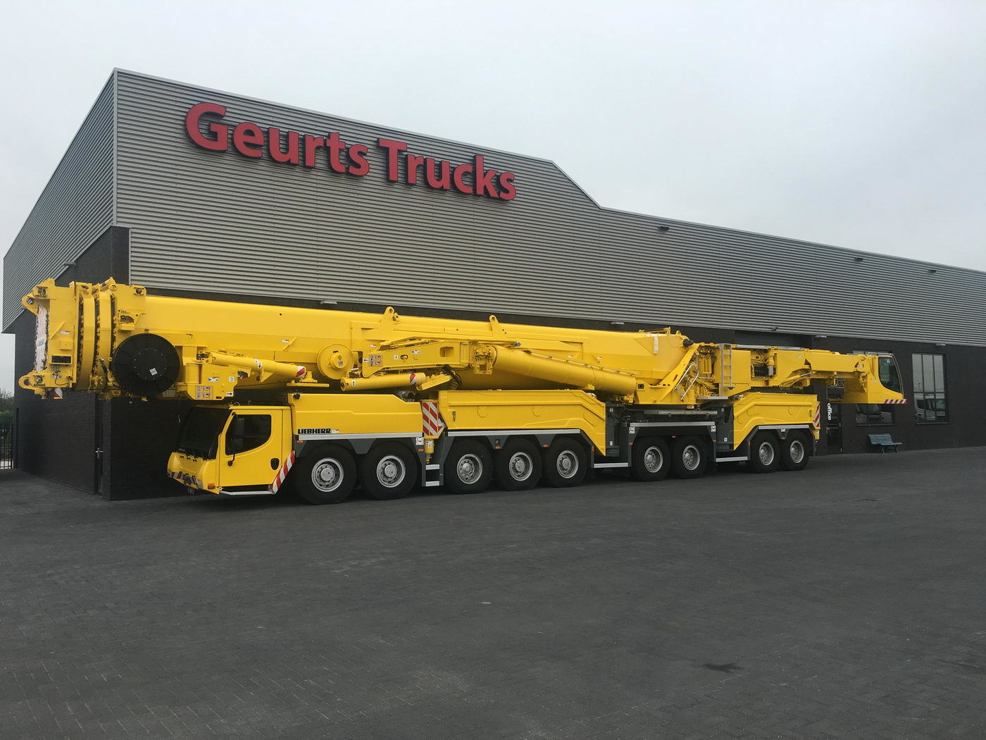 Geurts Trucks B.V. - Trailers undefined: picture 17