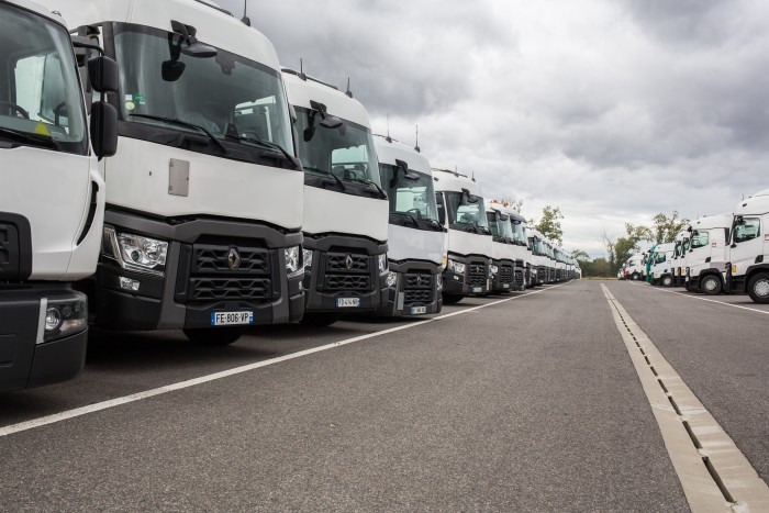 Renault Trucks France - Trucks RENAULT - Year: 2015, Euro 6 undefined: picture 2