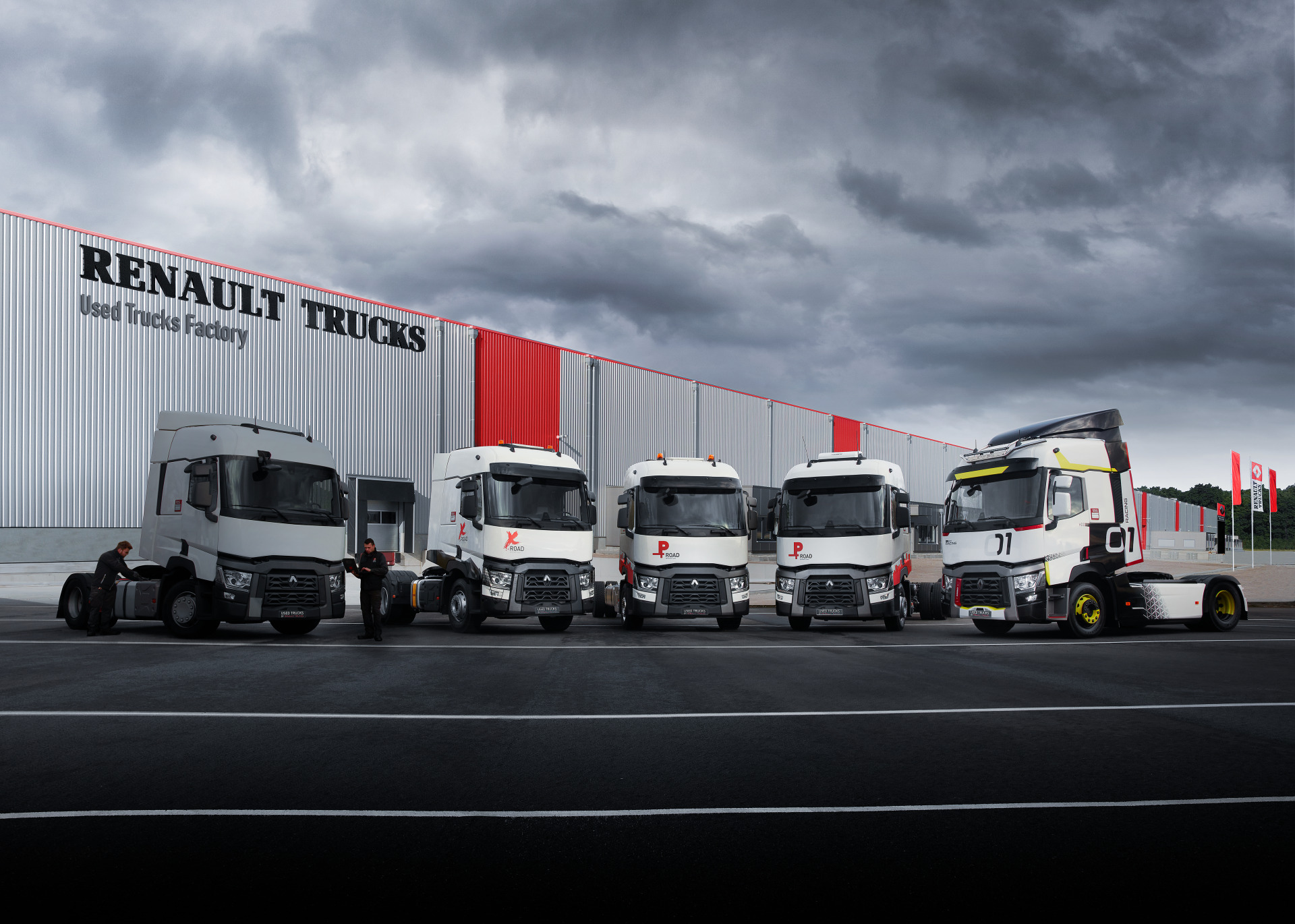 Renault Trucks France - Trucks RENAULT - Year: 2015, Euro 6 undefined: picture 1