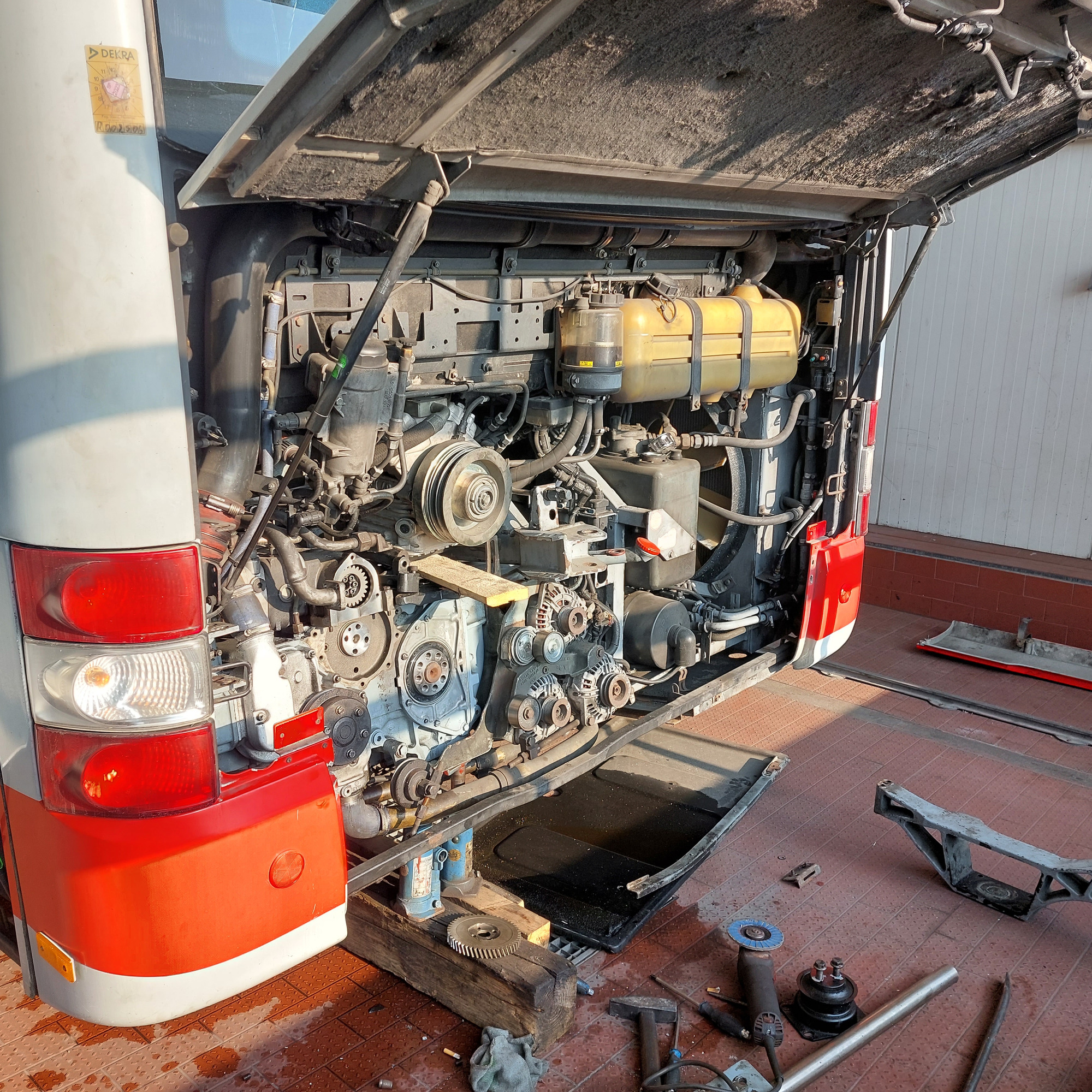 ENTECH SERVICE SPÓŁKA Z OGRANICZONĄ ODPOWIEDZIALNOŚCIĄ - Spare parts DEUTZ undefined: picture 38