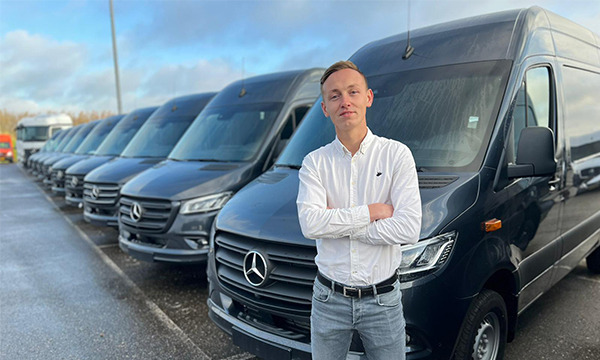 Busvan - Commercial vehicles RENAULT - Year: 2022, gearbox: automatic undefined: picture 3