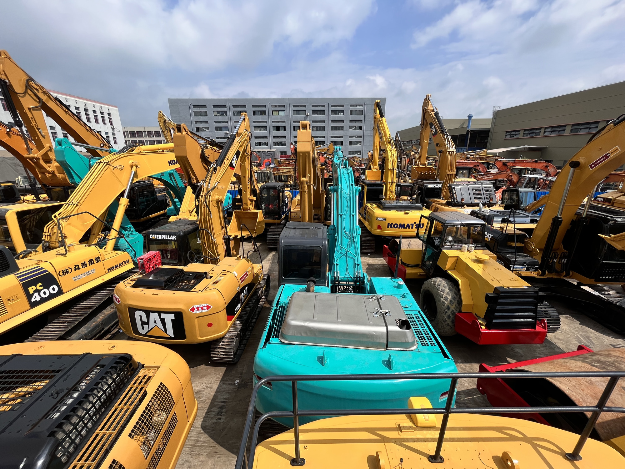 Qingdao Higher Weight Trade Co. LTD - Trucks - new, right hand drive undefined: picture 3